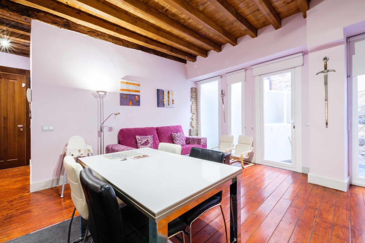 Apartamento Con Patio Junto A La Catedral By Toledo Ap Kültér fotó
